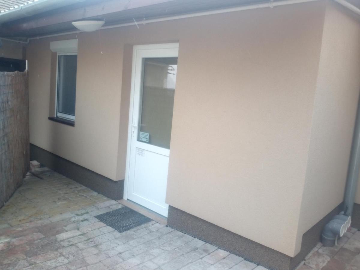 Start Apartmanok Pecs Exterior photo