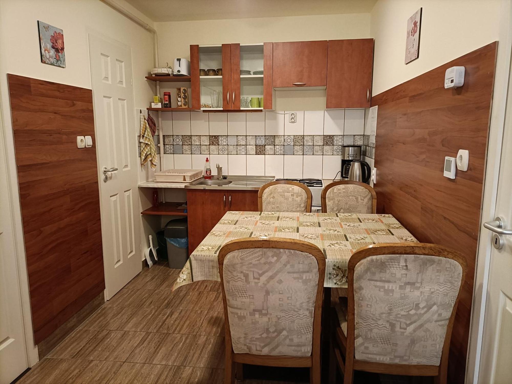 Start Apartmanok Pecs Exterior photo