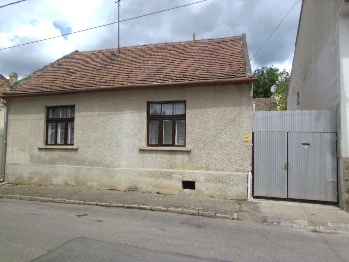Start Apartmanok Pecs Exterior photo