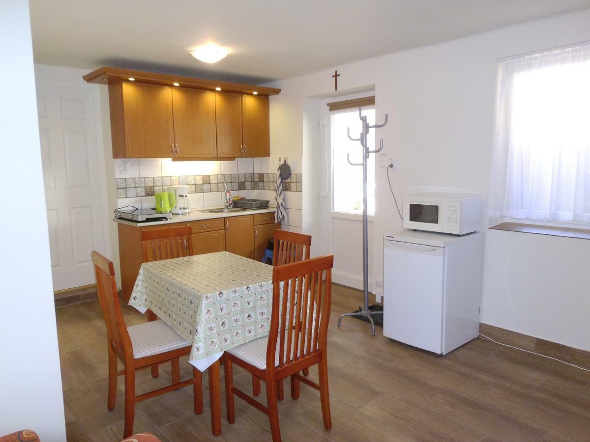 Start Apartmanok Pecs Exterior photo